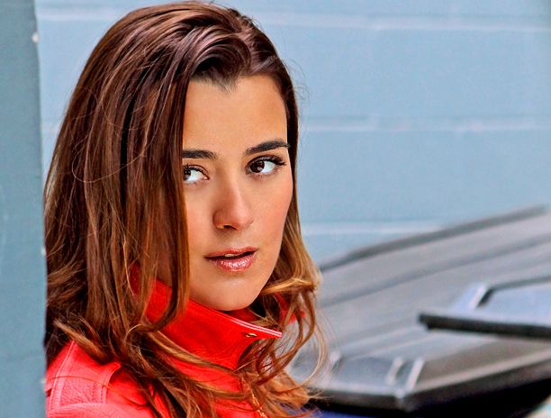 Cote de Pablo Talks About Facing Life’s Challenges